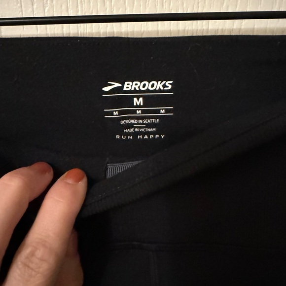 Brooks Momentum Thermal Pant - Picture 2 of 6